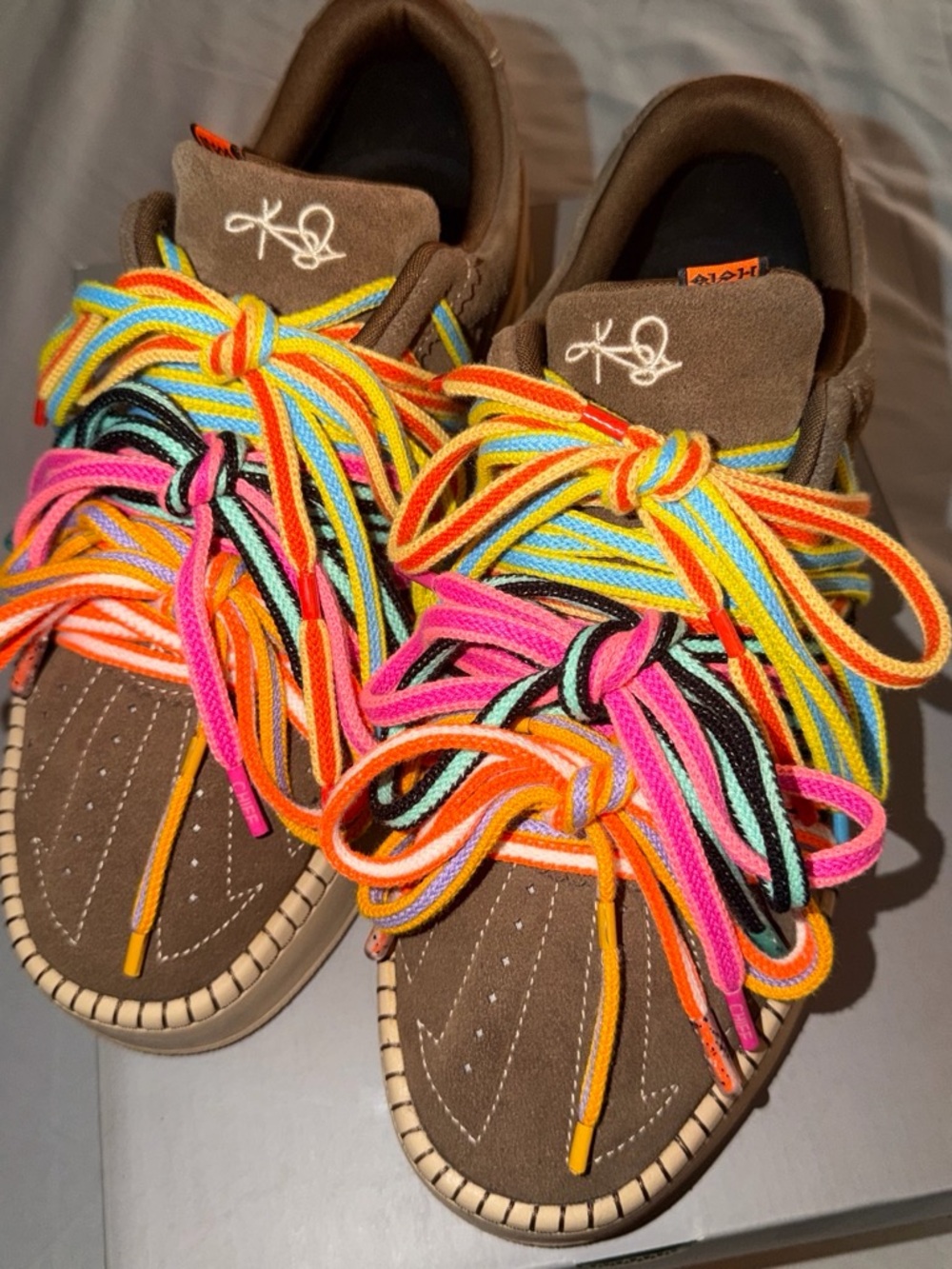 Men's ANTA  hela  style   Roots Sneakers with Multicolor Laces